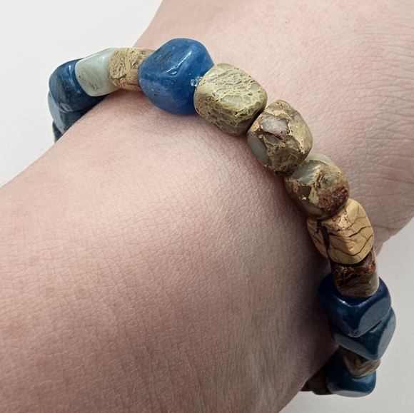 Natural agatite and serpentine gemstone bracelet - Picture 2 of 4
